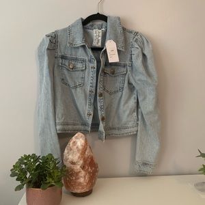 NWT Sadie & Sage Denim Jacket with puff sleeves size small